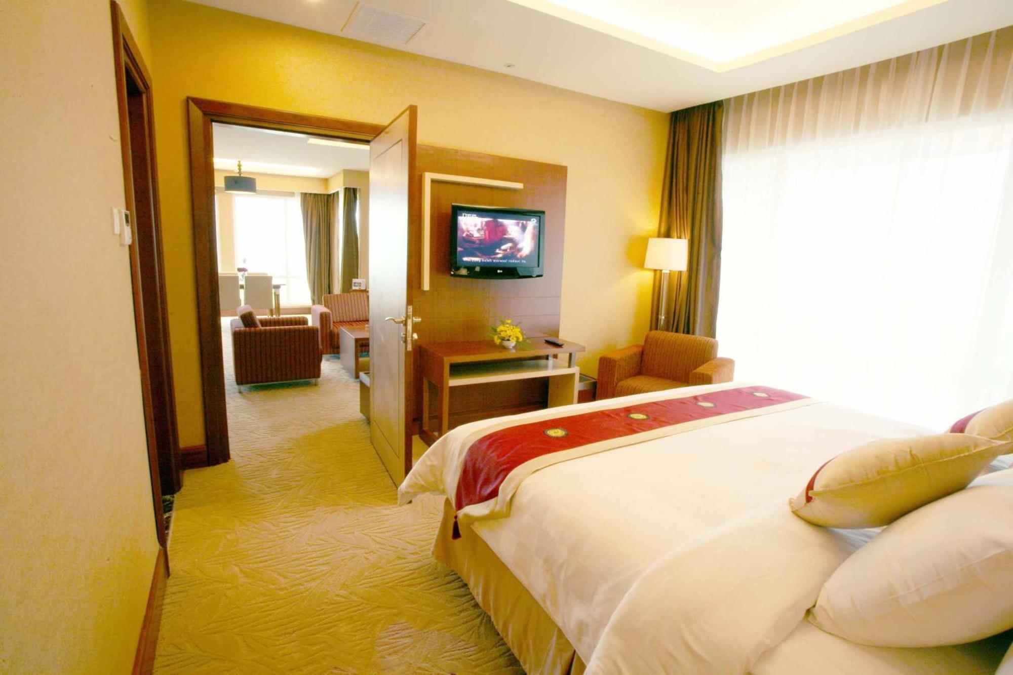 Swiss-Belhotel Maleosan Manado Exterior foto